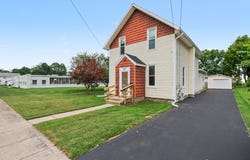 817 W Hanover Street, Marshall, MI 49068