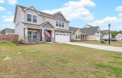 75 W Weatherbee Way, Hampstead, NC 28443