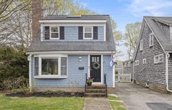 17 Edwards Road, Hyannis, MA 02601