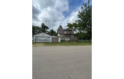 143 N Clark Street, Lone Rock, WI 53556