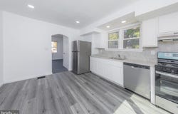 314 DAVISTOWN ROAD, BLACKWOOD, NJ 08012