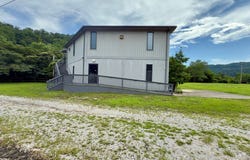 9015 US 23, Stanville, KY 41659
