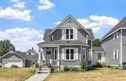 24 Brouilette St, Chelmsford, MA 01863