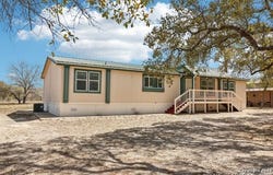 609 County Road 785, Natalia, TX 78059