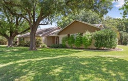 601 Ivy Ann Drive, Woodway, TX 76712