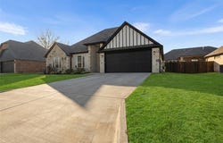 1006 Windy Ridge Drive, Longview, TX 75604