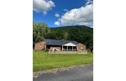 175 Cassady Avenue, Inez, KY 41224