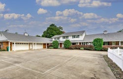 1300 Lake Road, Conneaut, OH 44030