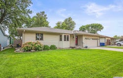 1047 Iowa Court, Fremont, NE 68025