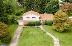 310 HEDGEROW LN, WYNCOTE, PA 19095