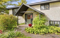 5934 Main Street W, Maple Plain, MN 55359