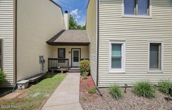 508 Crest Drive, Hawley, PA 18428
