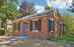 217 N Chestnut Street, Mineral Point, WI 53565