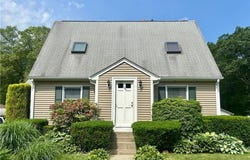 164 Knotty Oak Road, Coventry, RI 02816