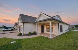3327 White Oak Trail, Newburgh, IN 47630