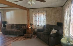 1050 W HICKORY, Canton, IL 61520