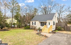 118 E 10TH AVENUE, PINE HILL, NJ 08021