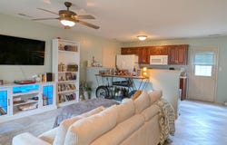 225 W Spring Street, Bluffton, IN 46714