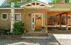209 Los Pandos Rd, Taos, NM 87571
