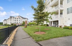 44589 YORK CREST TER #200, ASHBURN, VA 20147