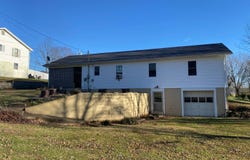 607 6t, Burkesville, KY 42717