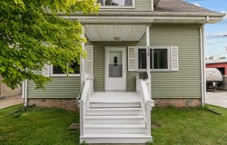 335 TAYLOR Street, KAUKAUNA, WI 54130