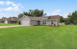 352 Pecan Pointe Drive, Brunswick, GA 31525