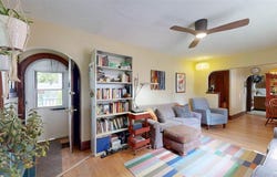 1908 F St, IA 52240