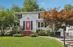 80 Mccosh Rd, Clifton City, NJ 07043