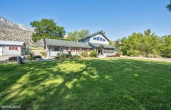 115281 US-395, Topaz, CA 96133