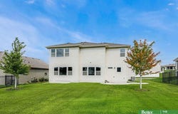 10506 S 103 Street, Papillion, NE 68046