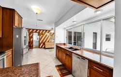 1251 NW 85th Ter, Coral Springs, FL 33071