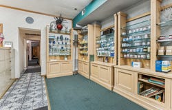 1622 W Devon Avenue, Chicago, IL 60660
