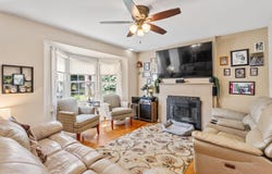 223 Gregory Avenue, Munster, IN 46321