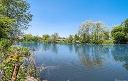 307 E Shiawassee Avenue, Fenton, MI 48430