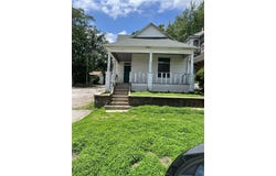 834 S 18 Street, St Joseph, MO 64507