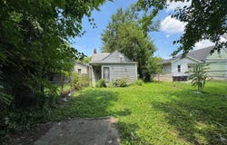 1724 BOLLING AVE, LOUISVILLE, KY 40210