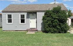 1041 S Miles Avenue, El Reno, OK 73036