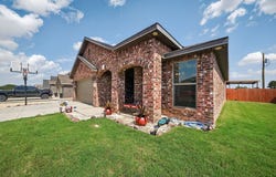 905 Buffalo Court, Stanton, TX 79782