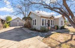 209 S Elk St, Fredericksburg, TX 78624