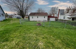 106 N Surry Road, East Liverpool, OH 43920