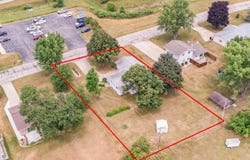 18165 Shamrock Blvd, Big Rapids, MI 49307