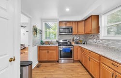 1916 W Jolly Road, Lansing, MI 48910