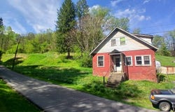 118 Montgomery Rd, Weston, WV 26452