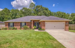 6065 Autumn Pines Cir, Pace, FL 32571