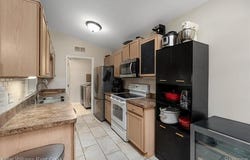 50 Pine Tree Ridge Drive, Waterford Twp, MI 48327