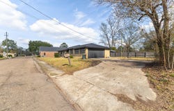 1116 West Ave, Columbia, MS 39429