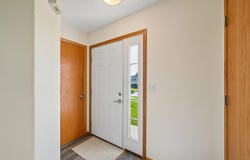 3740 SW 37th Ave, CedarRapids, IA 52404