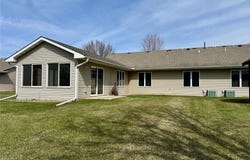 2733 Campus Lane, Albert Lea, MN 56007