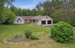 2731 HICKORY DRIVE, Plover, WI 54467